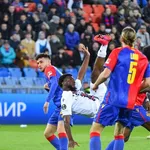 Bâle – OGC Nice : les deux équipes dos à dos, Moffi a frappé fort !