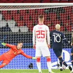 Résultats Champions League : le PSG mène, le FC Barcelone tenu en échec, CR7 a marqué (mi-temps)