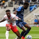 Résultats Ligue 2 : le Paris FC perd son trône, Niort leader, les scores