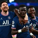 Résultats Ligue des Champions : le PSG mène, le Real Madrid déçoit (mi-temps)