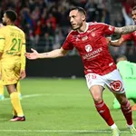 Stade Brestois – FC Nantes en direct : les Canaris s&rsquo;inclinent et plongent dans la zone rouge (revivez le match)