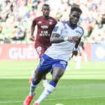 Stade de Reims – Mercato : un autre club de L1 que l'OM se place pour Boulaye Dia