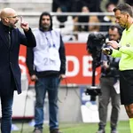 Stade de Reims – OL : Bosz explique la raison de son expulsion et croit encore à  la Ligue des Champions