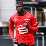 Stade Rennais, ASSE, FC Nantes – Mercato : un nouveau club de Ligue 1 tente le coup pour Niang !