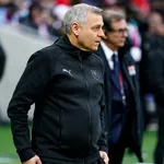 Stade Rennais – Mercato : Genesio justifie sa prolongation et annonce le nombre de recrues qu'il attend