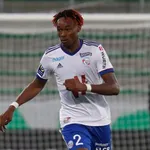 Stade Rennais &ndash; Mercato : les trois raisons qui compliquent le dossier Simakan (RC Strasbourg)