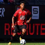 Stade Rennais – Mercato : Loïc Badé quitte Rennes pour la Premier League ! (officiel)