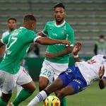 Stade Rennais – Mercato : l'OL largué pour Simakan (RC Strasbourg), une offre arrive !