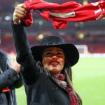 Stade Rennais : ultra-sexy, Salma Hayek met le feu pour l’indépendance du Mexique !