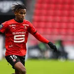 Stade Rennais – Mercato : un milieu quitte les Rouge et Noir !