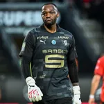 Stade Rennais : nommé capitaine, Mandanda pleure déjà  Genesio