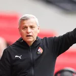 Stade Rennais, PSG – Mercato : Genesio colle un coup de pression à Camavinga, un attaquant s’en va