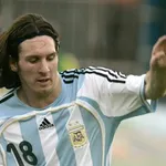 Un arbitre a fait une grosse fleur à  Lionel Messi, il passe aux aveux