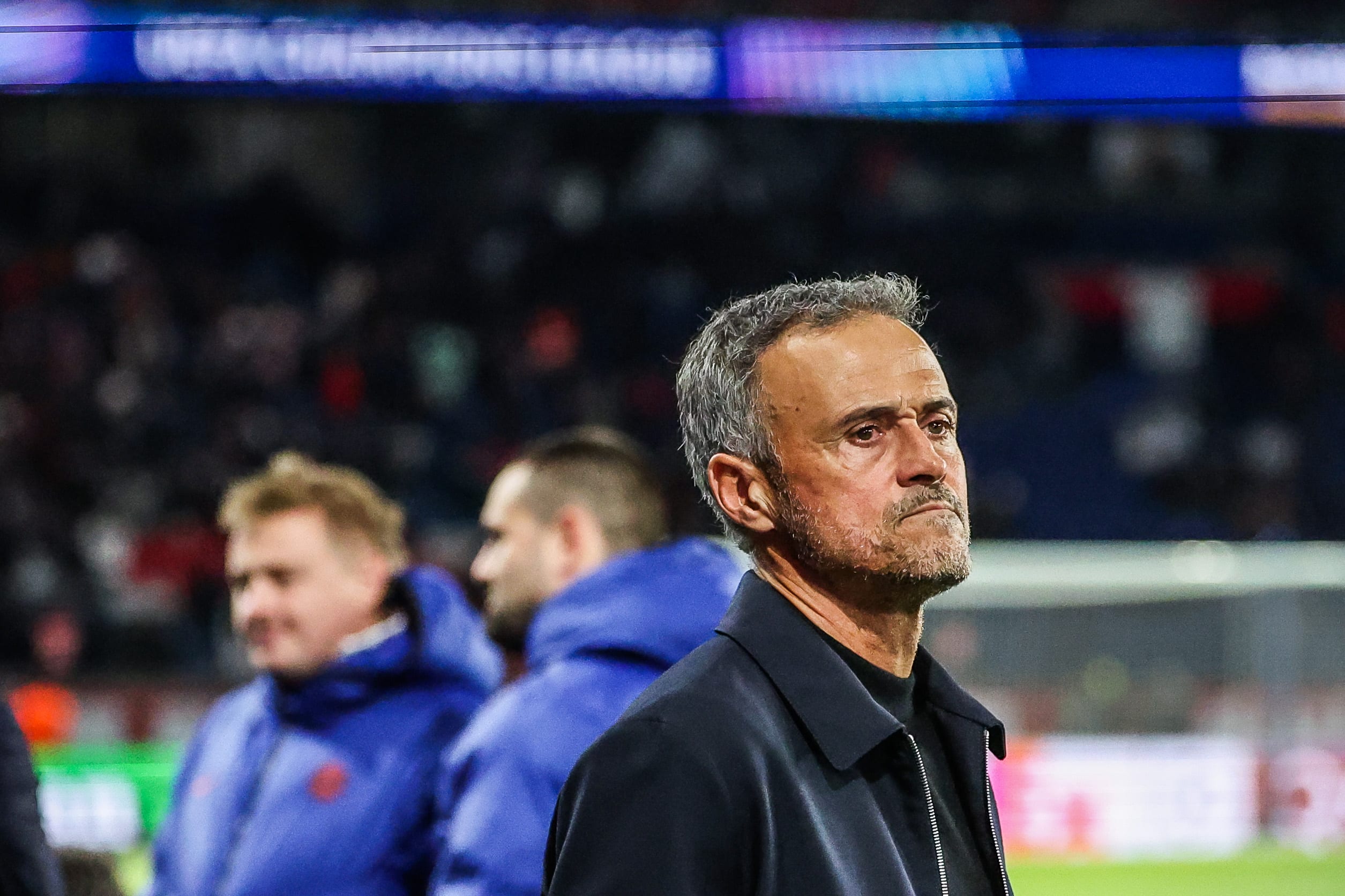 PSG, OL : Luis Enrique tranche sur le report et le Ballon d’Or