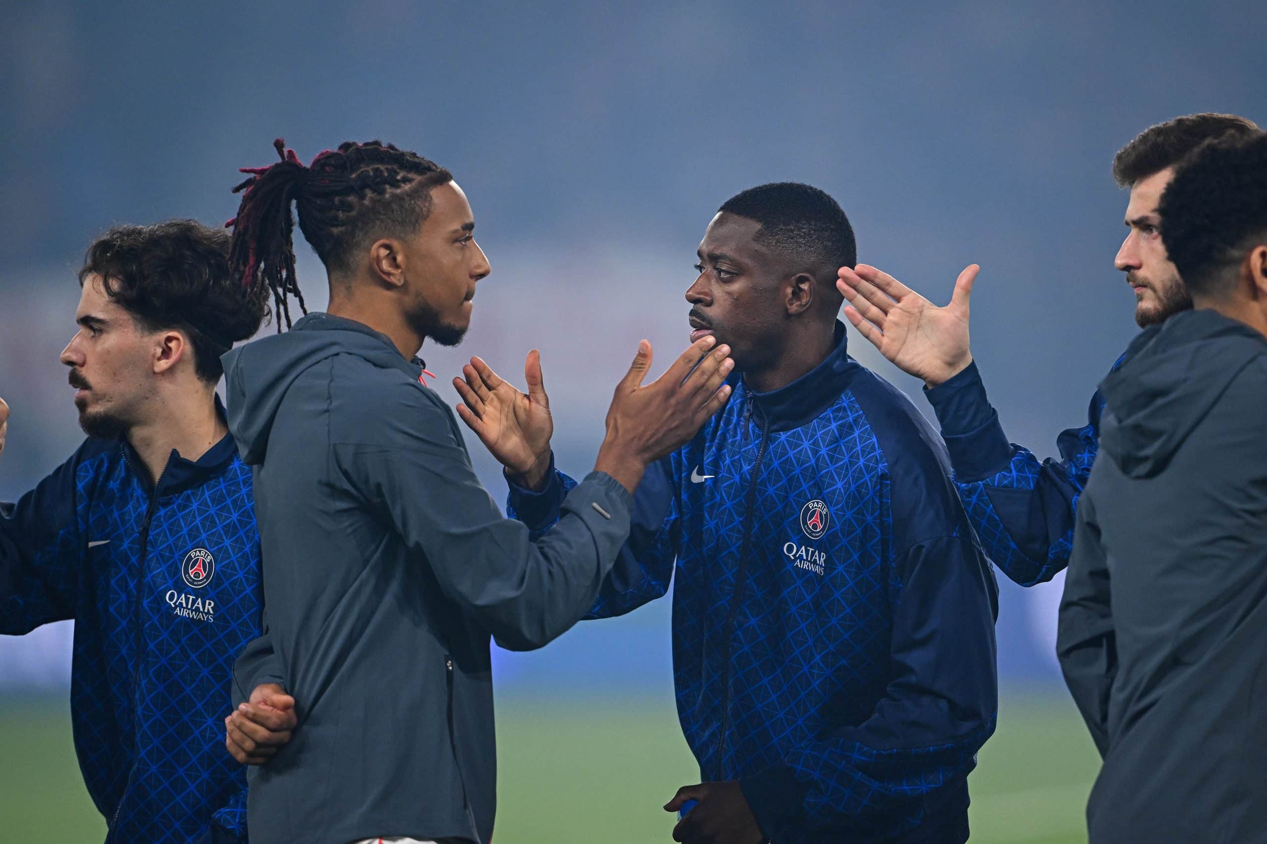 Michael Olise et Ousmane Dembélé avant le match aller entre le PSG et le Bayern Munich