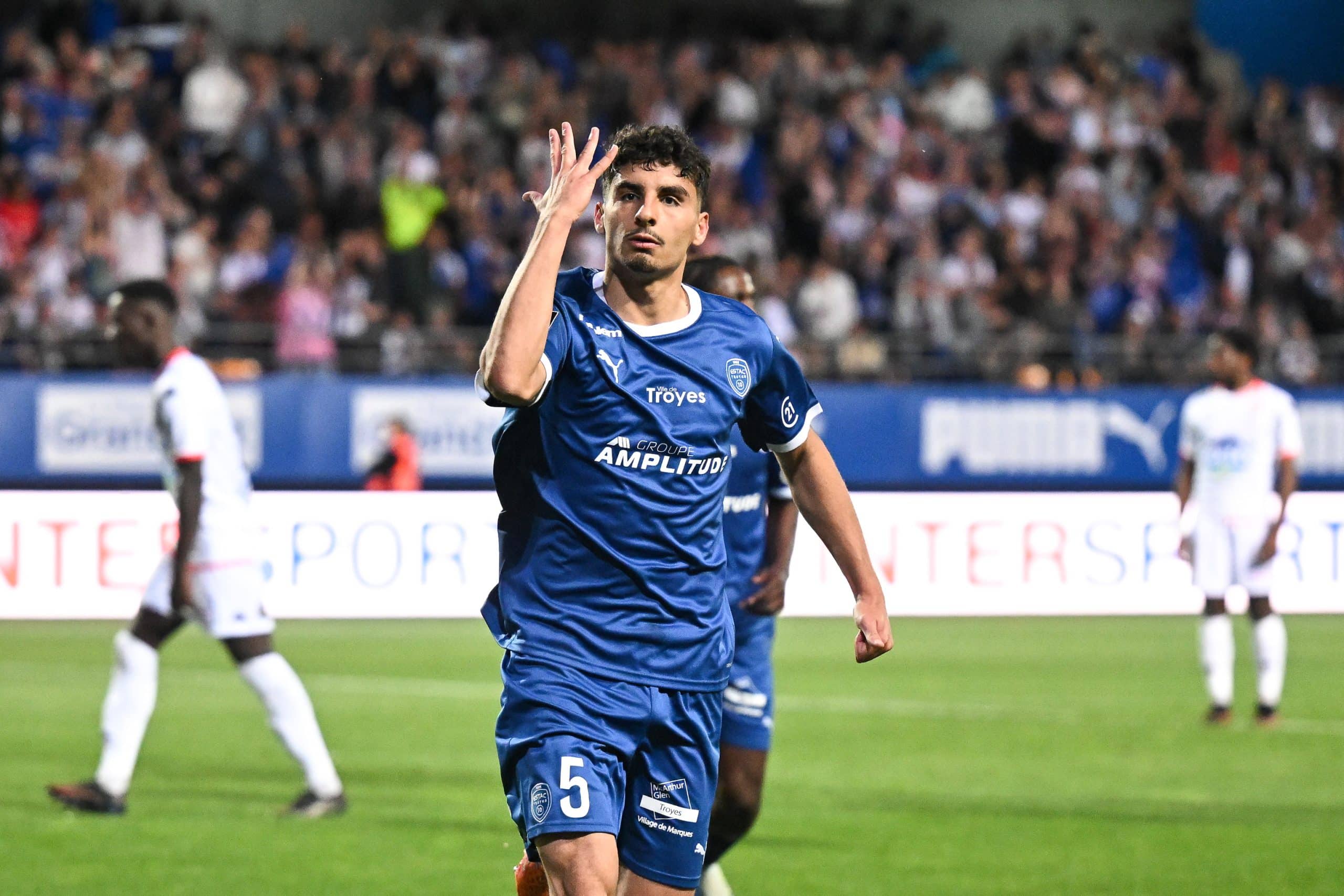 Martin Adeline sous le maillot de Troyes