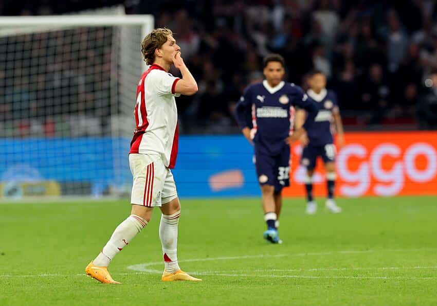 Mika Godts (Ajax)