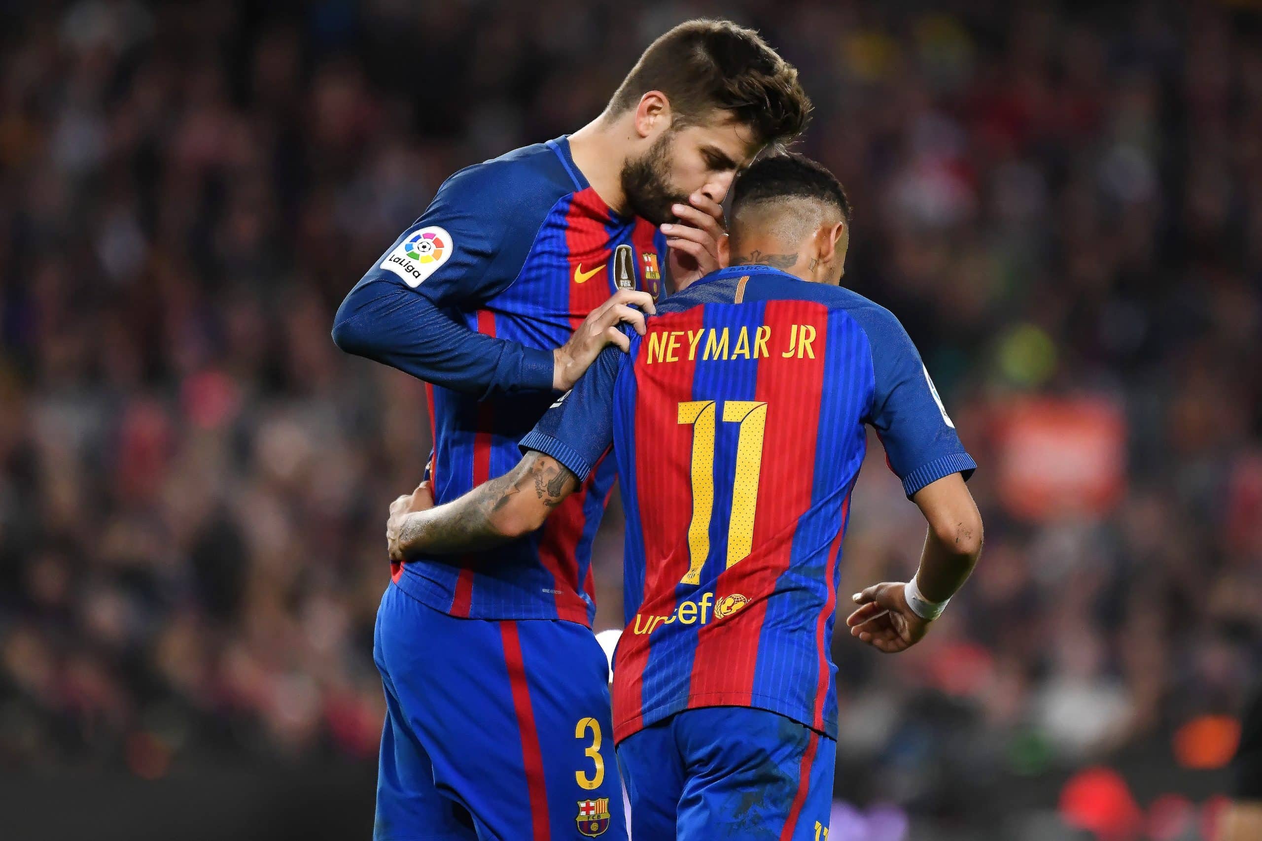 Gerard Piqué et Neymar lors d'un match du FC Barcelone.