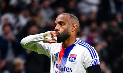 OL – ASSE : Lacazette, un rendez-vous avec les Verts… et le Groupama Stadium