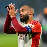 OL – ASSE : Lacazette lance le derby et répond aux critiques sur son début de saison