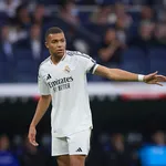 Equipe de France : Mbappé s&rsquo;offre une autre virée et brave un interdit du Real Madrid !