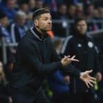 Flick s’insurge au FC Barcelone, Xabi Alonso répond cash au Real Madrid