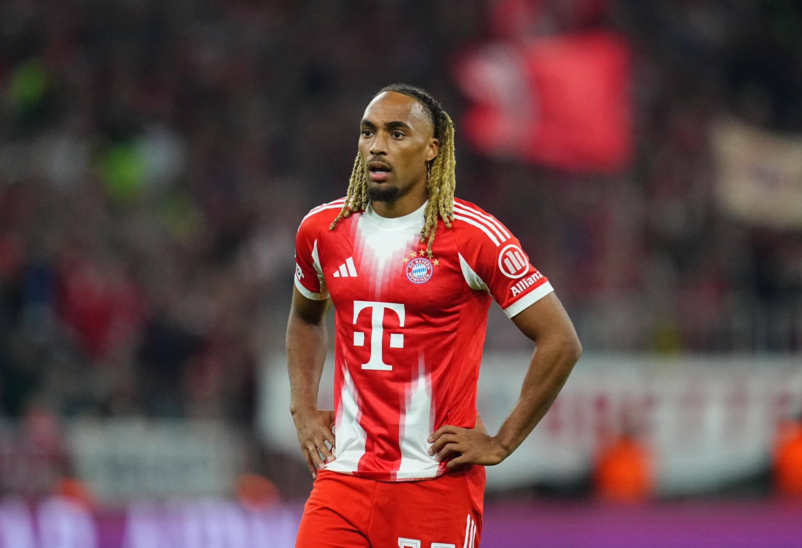 Sacha Boey (Bayern Munich)