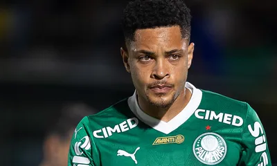 FC Barcelone : Vitor Roque crée de grosses tensions au Brésil, il risque une suspension XXL !