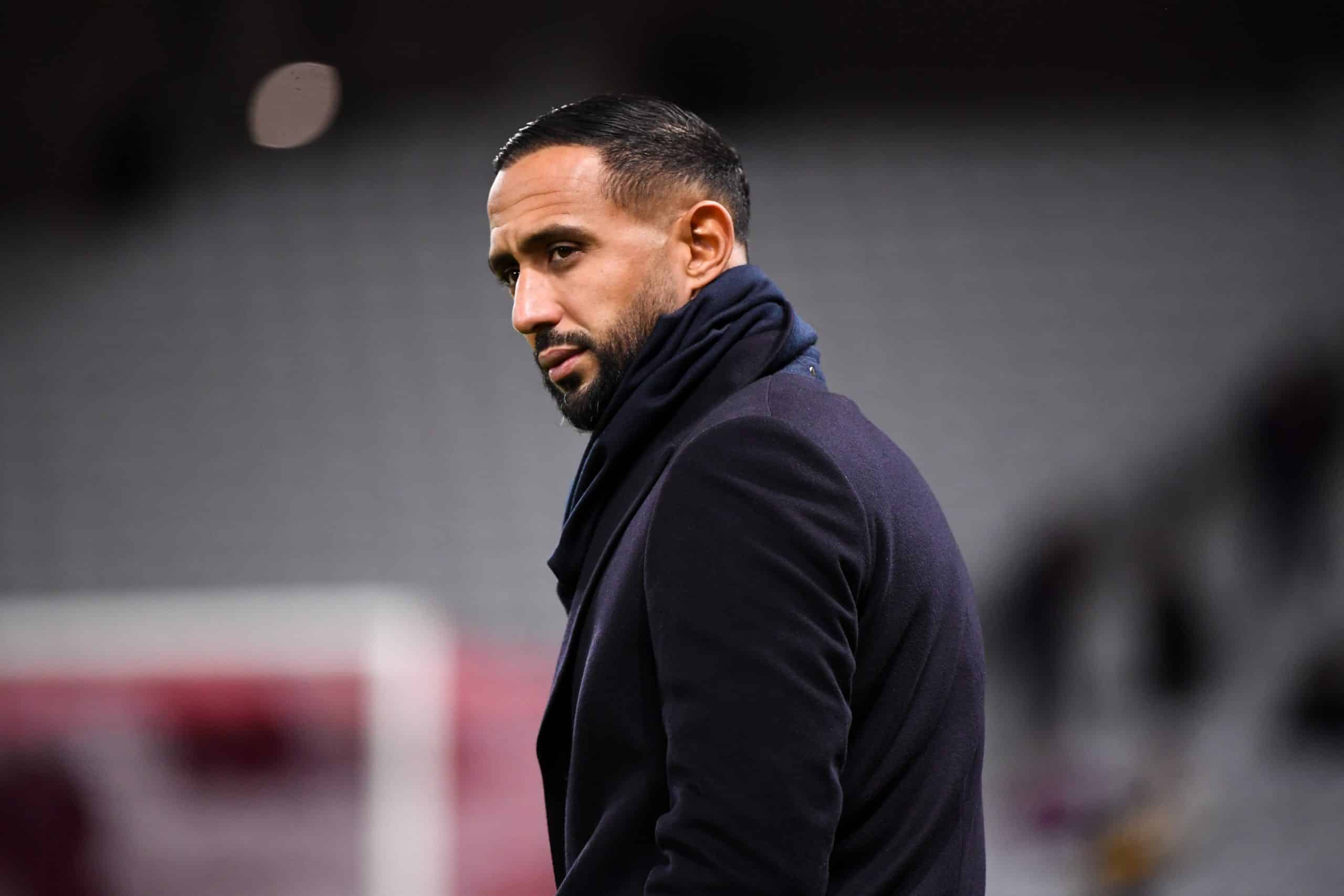 Le directeur sportif de l'OM, Medhi Benatia, lors du match à Lille.