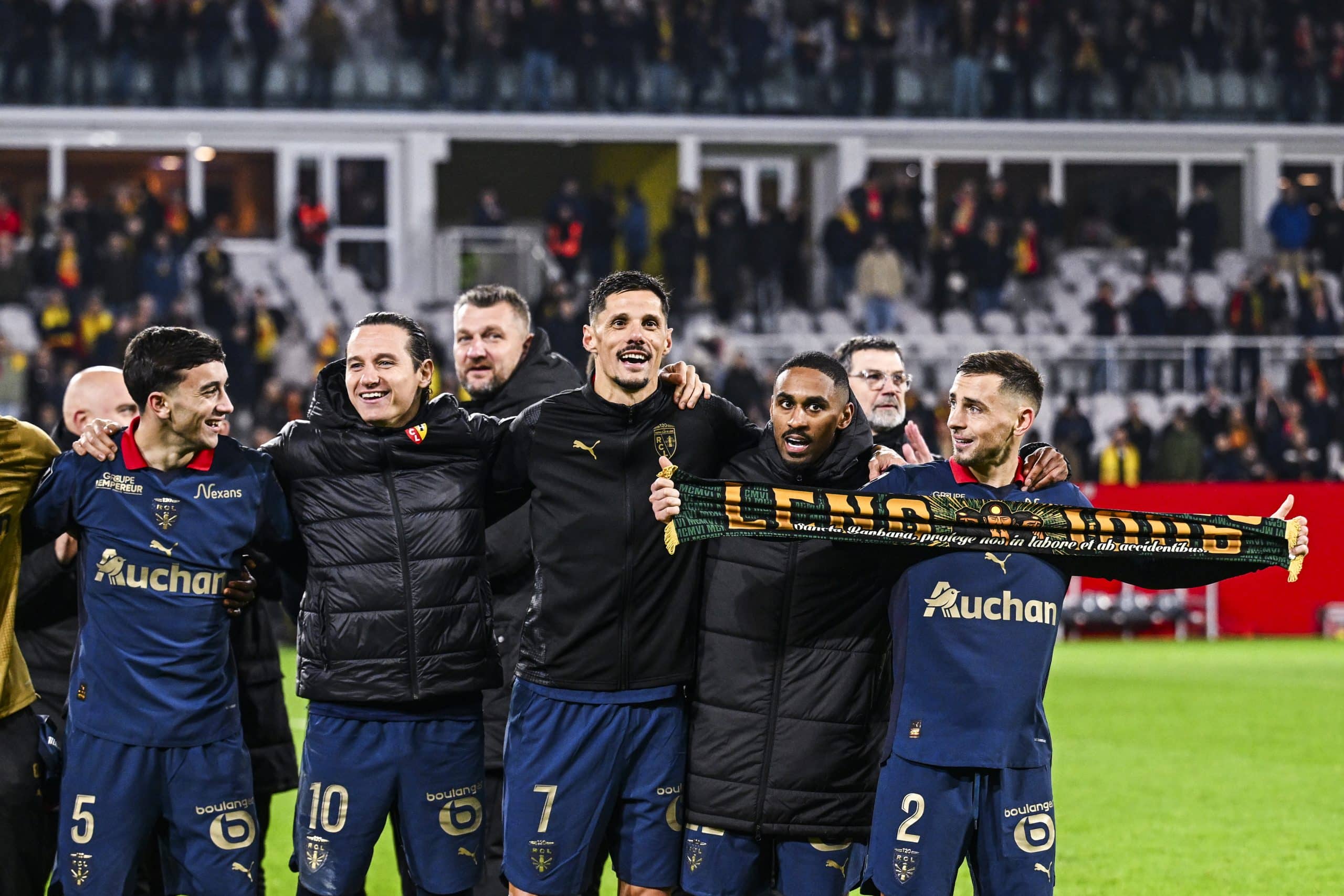 La joie des Lensois après la victoire sur l'OGC Nice.