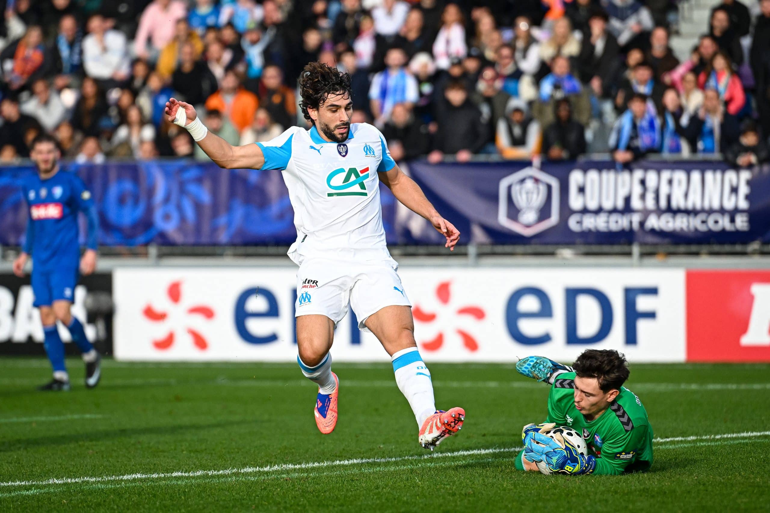 Neal Maupay en action lors du match de Coupe de France contre Bourg-Péronnas.