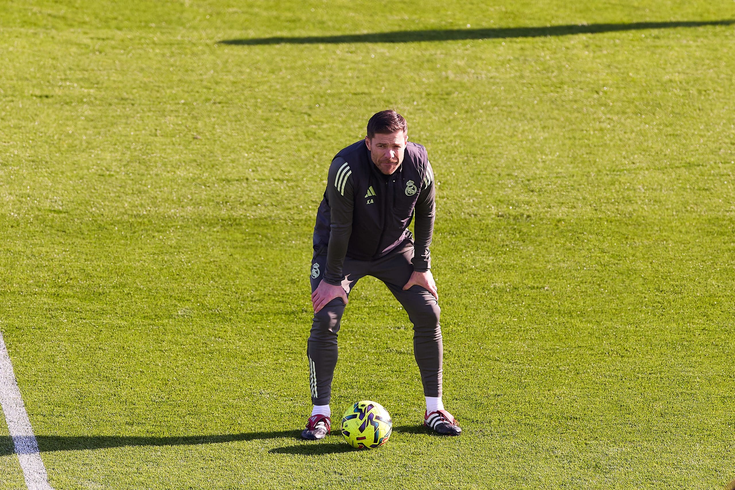 L'entraîneur du Real Madrid, Xabi Alonso, lors d'une session.
