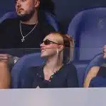 Real Madrid : madame Mbappé, Ester Exposito fait un doigt d’honneur à Barcelone !