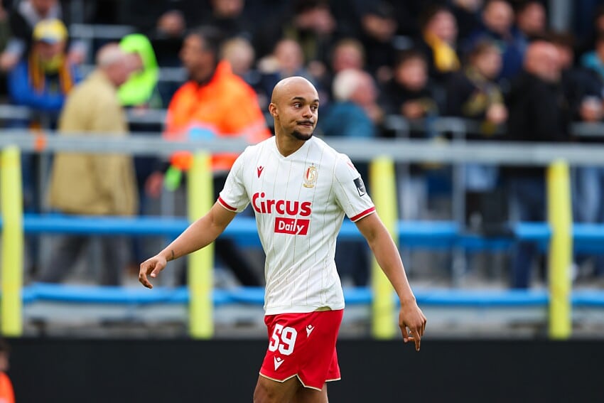 Timothé Nkada sous le maillot du Standard de Liège