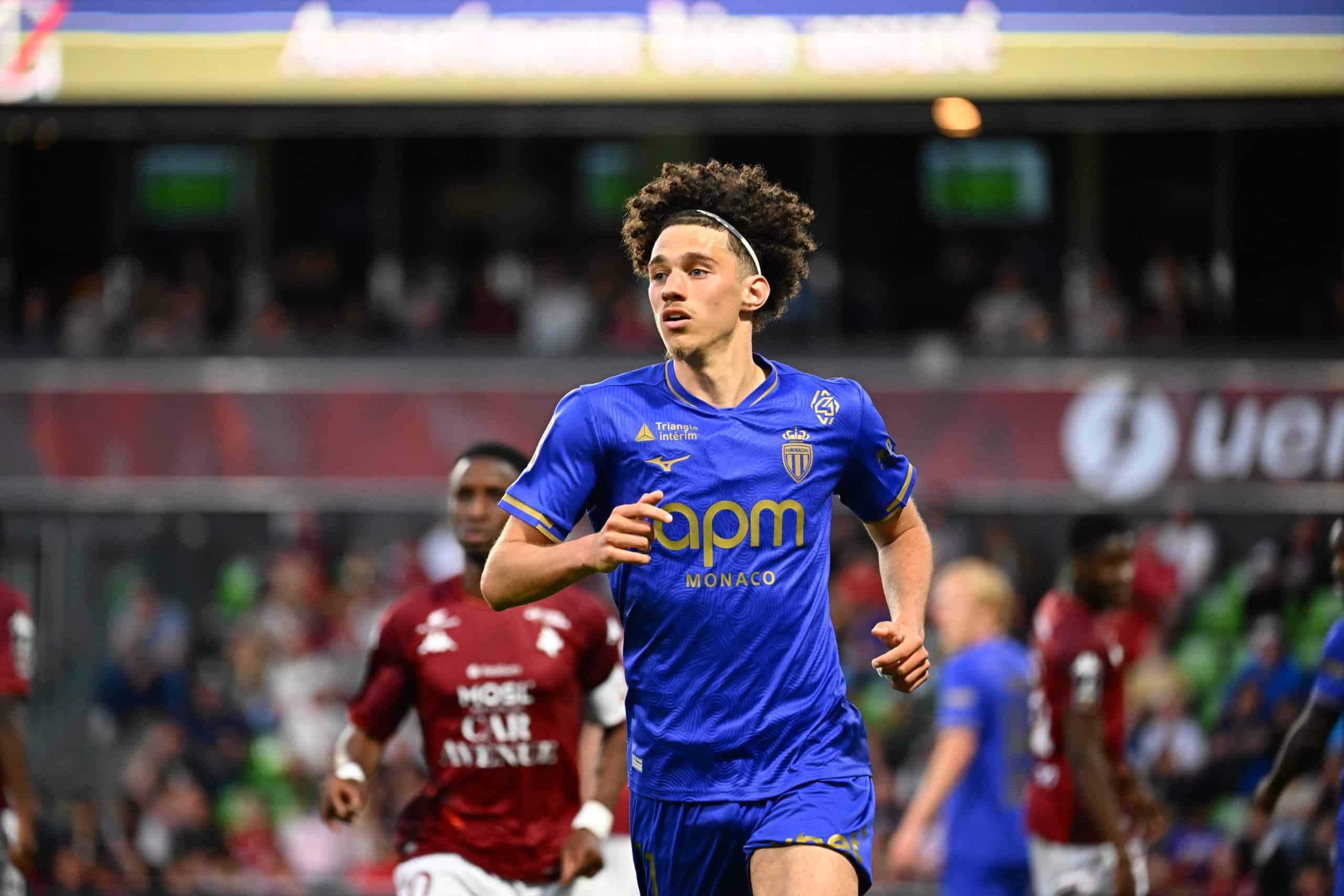 Maghnes Akliouche sous le maillot de l'AS Monaco