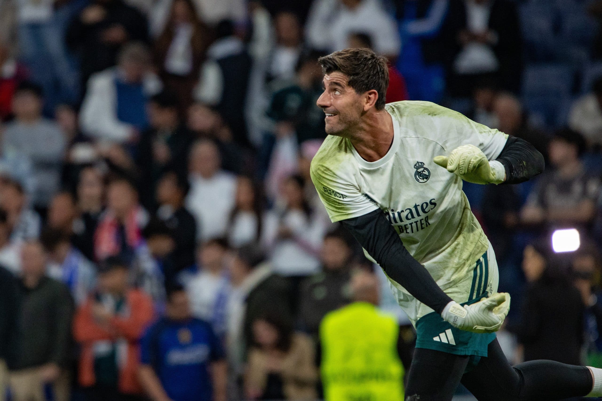 Real Madrid, FC Barcelone : un revirement inattendu relance Courtois avant le Clasico