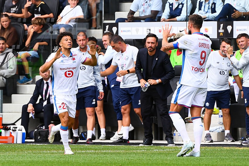 La joie de Tiago Santos et Olivier Giroud lors d'Angers - LOSC