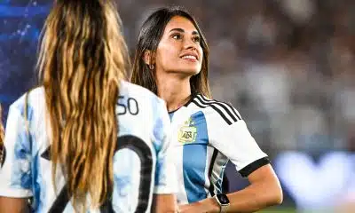 Antonella Roccuzzo, madame Messi, met le feu à la Toile avec un bikini affolant