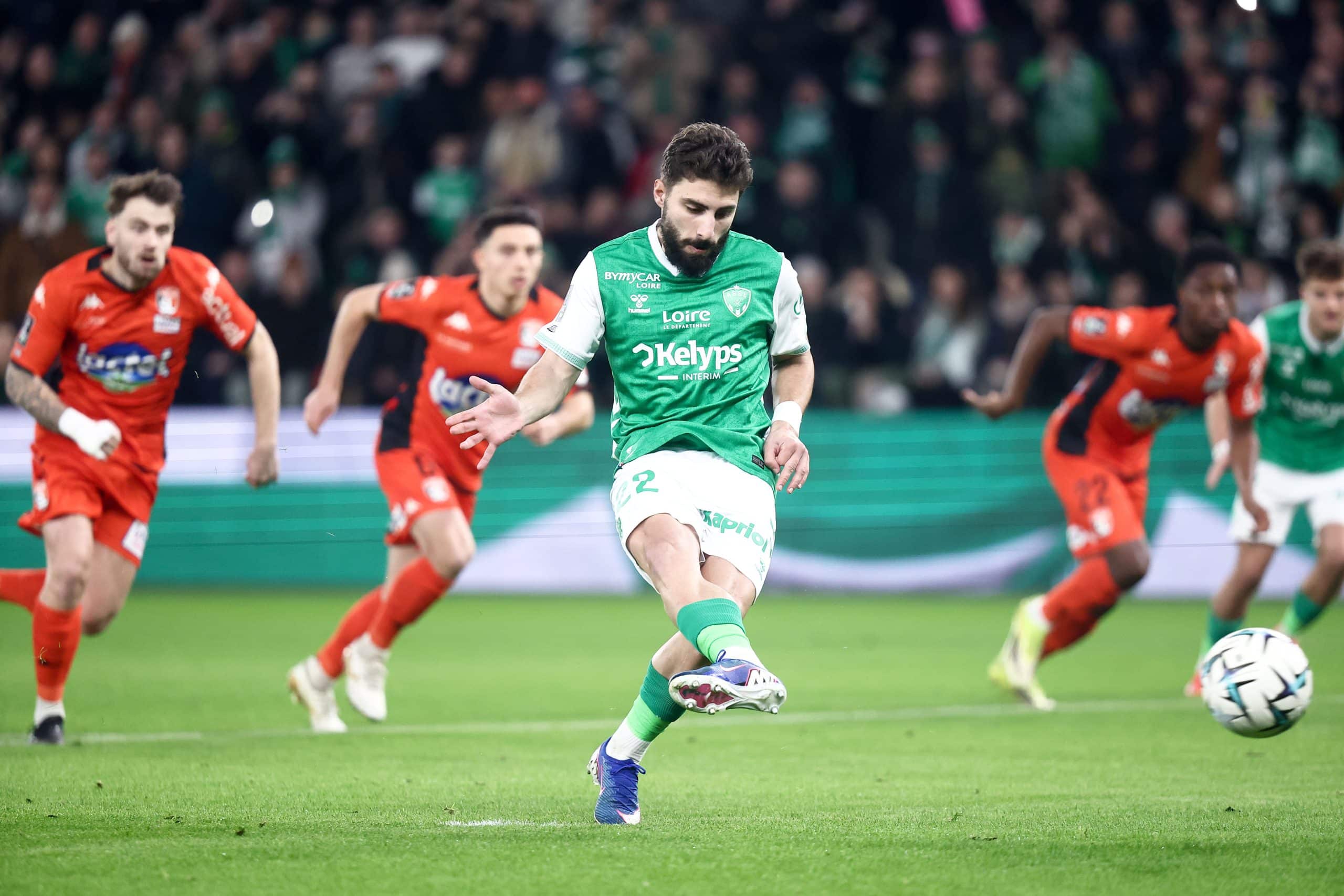 Le pénalty transformé par Zuriko Davitashvili contre Laval.