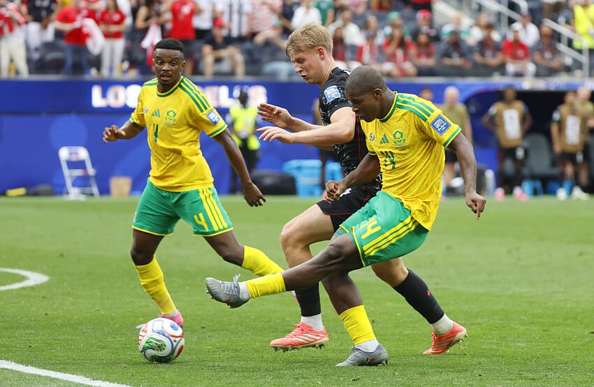 Mbekezeli Mbokazi (Afrique du Sud)