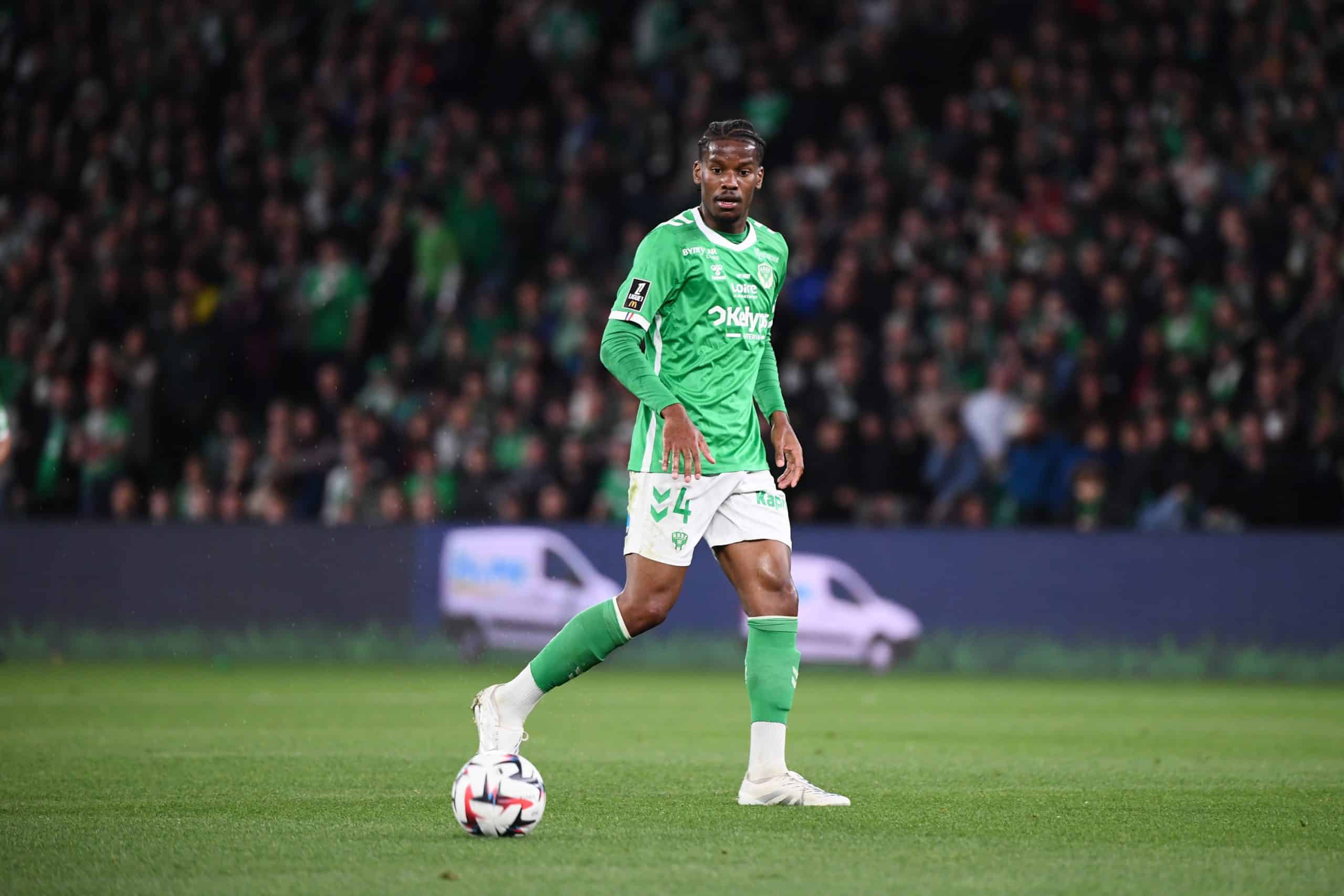 Pierre Ekwah sous le maillot de l'ASSE
