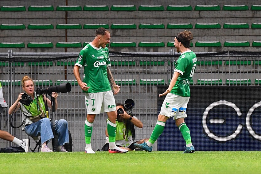 Irvin Cardona et Jakob Breum (ASSE)
