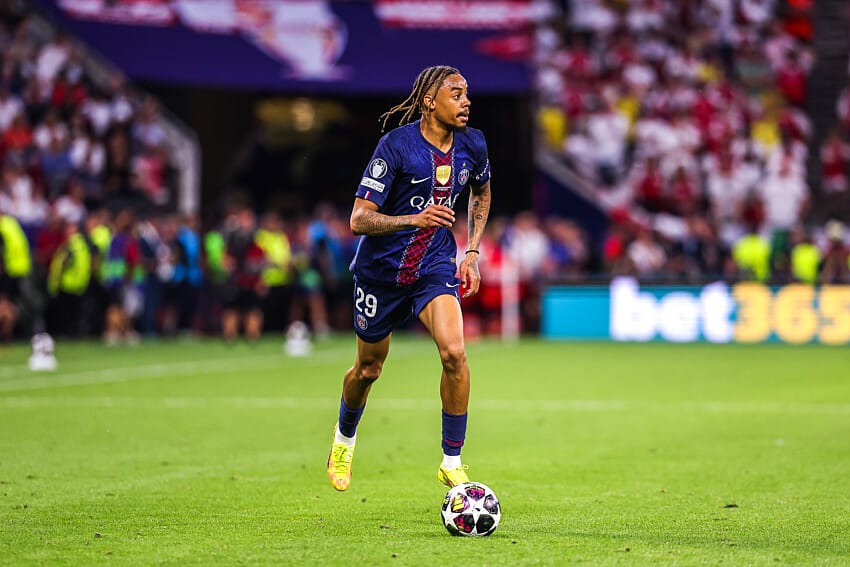 Bradley Barcola sous le maillot du PSG