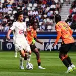 PSG Mercato : l’étau se resserre pour Bouaddi au LOSC, 3 alternatives de renom déjà identifiées ! 