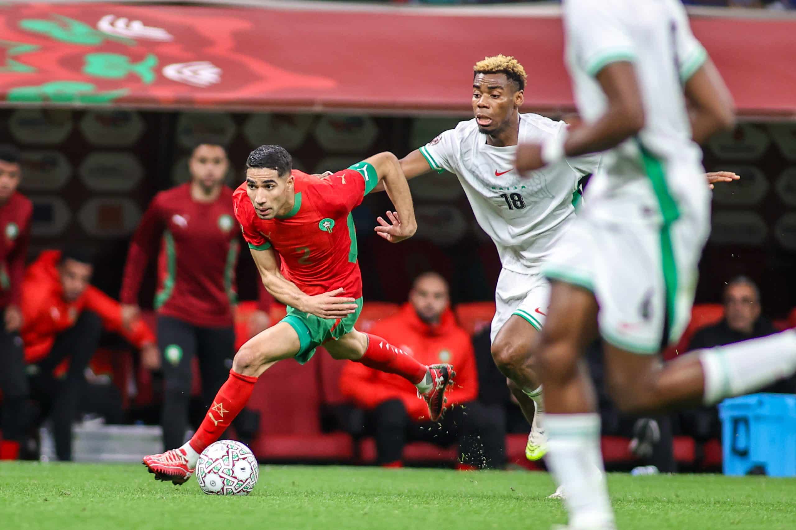 Achraf Hakimi en action lors de Nigéria-Tunisie.