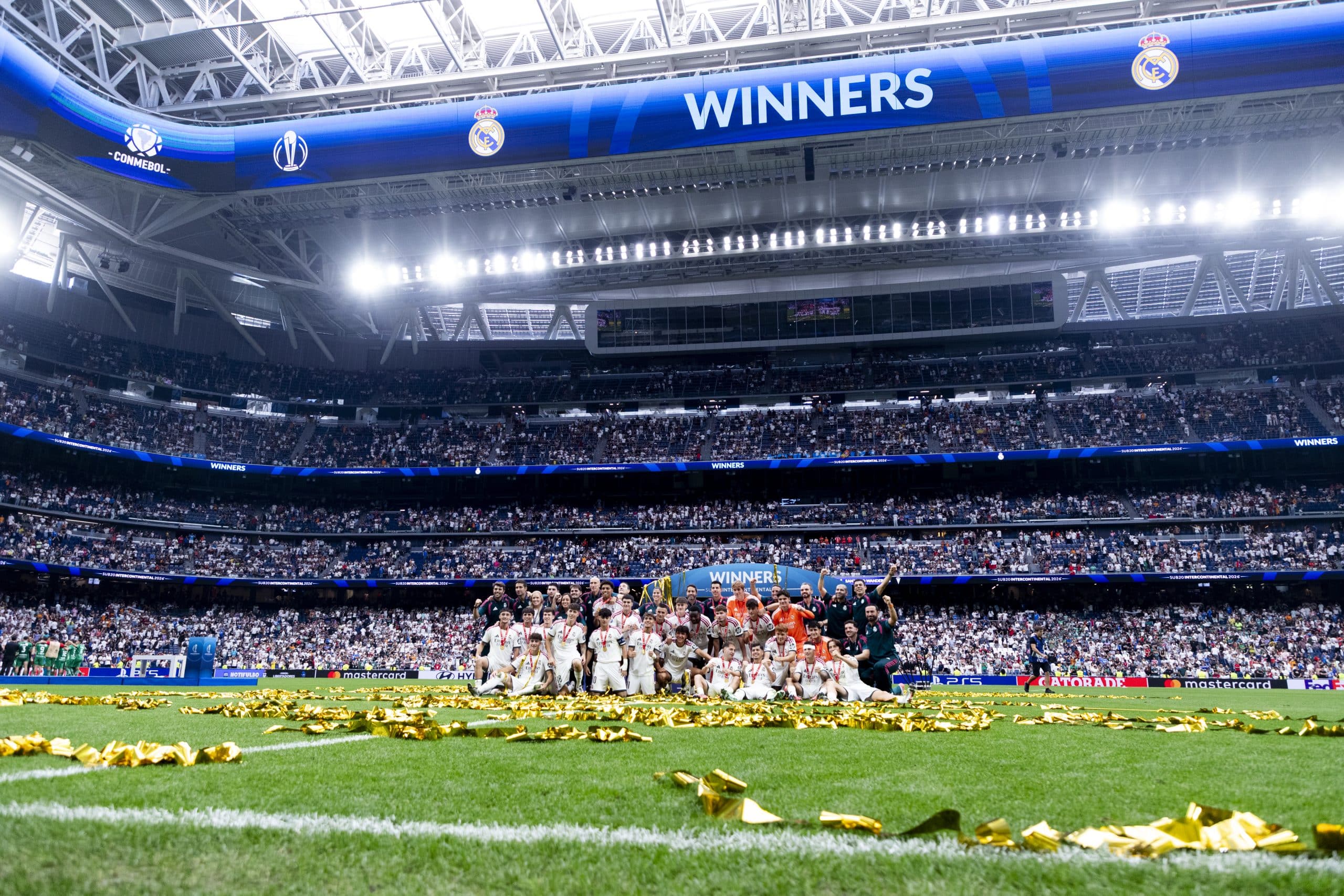 Real Madrid, FC Barcelone : un prodige de 15 ans affole les géants