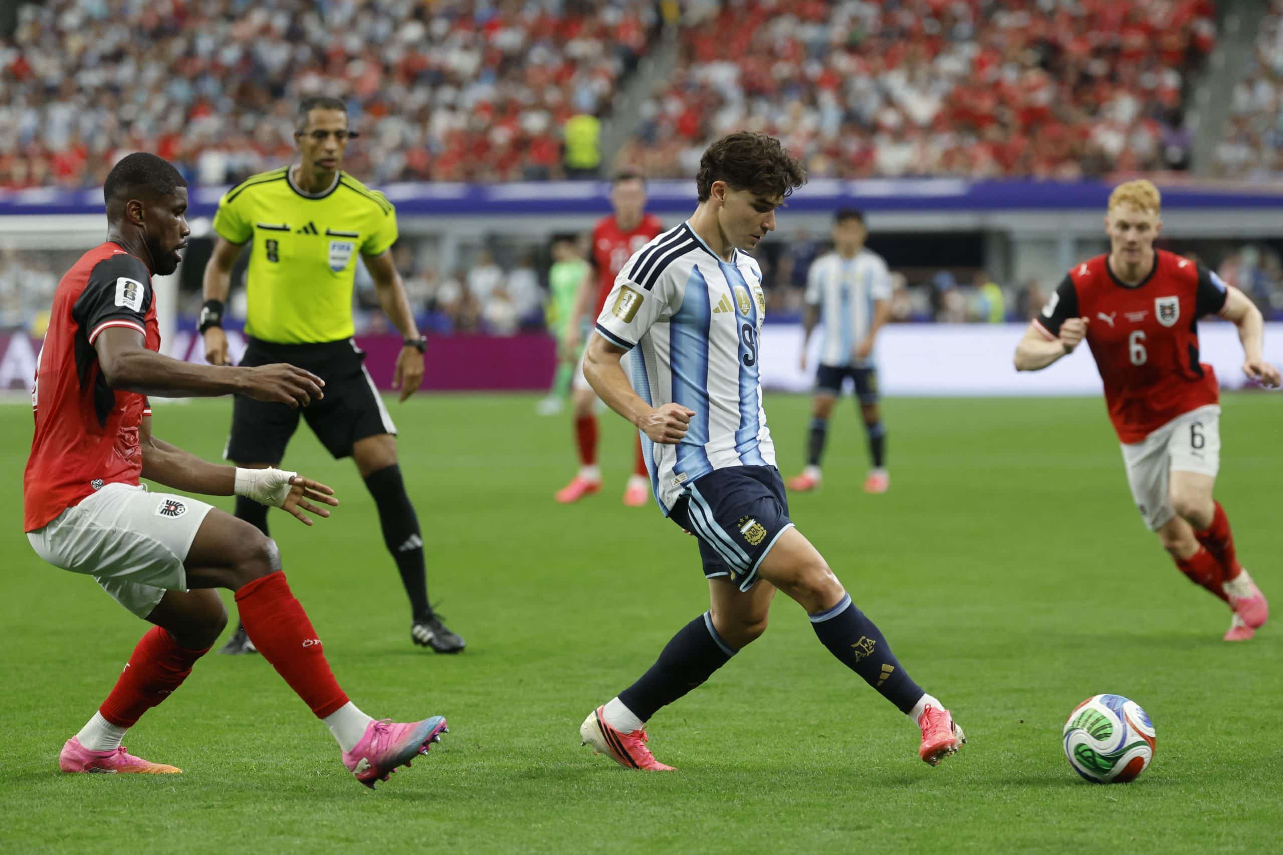 Julian Alvarez lors d'Argentine - Autriche