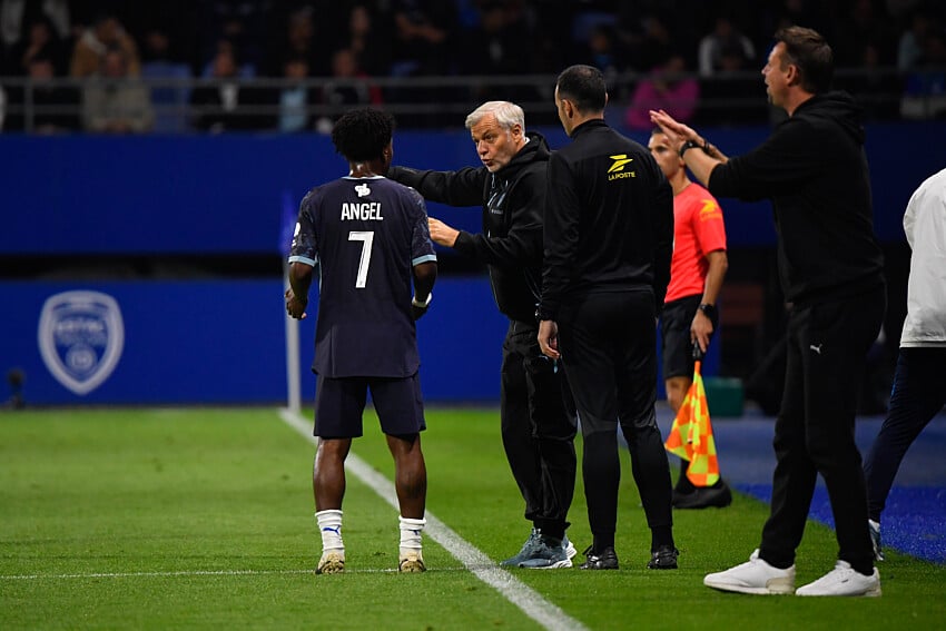 Angel Gomes et Bruno Genesio lors de Troyes - OM