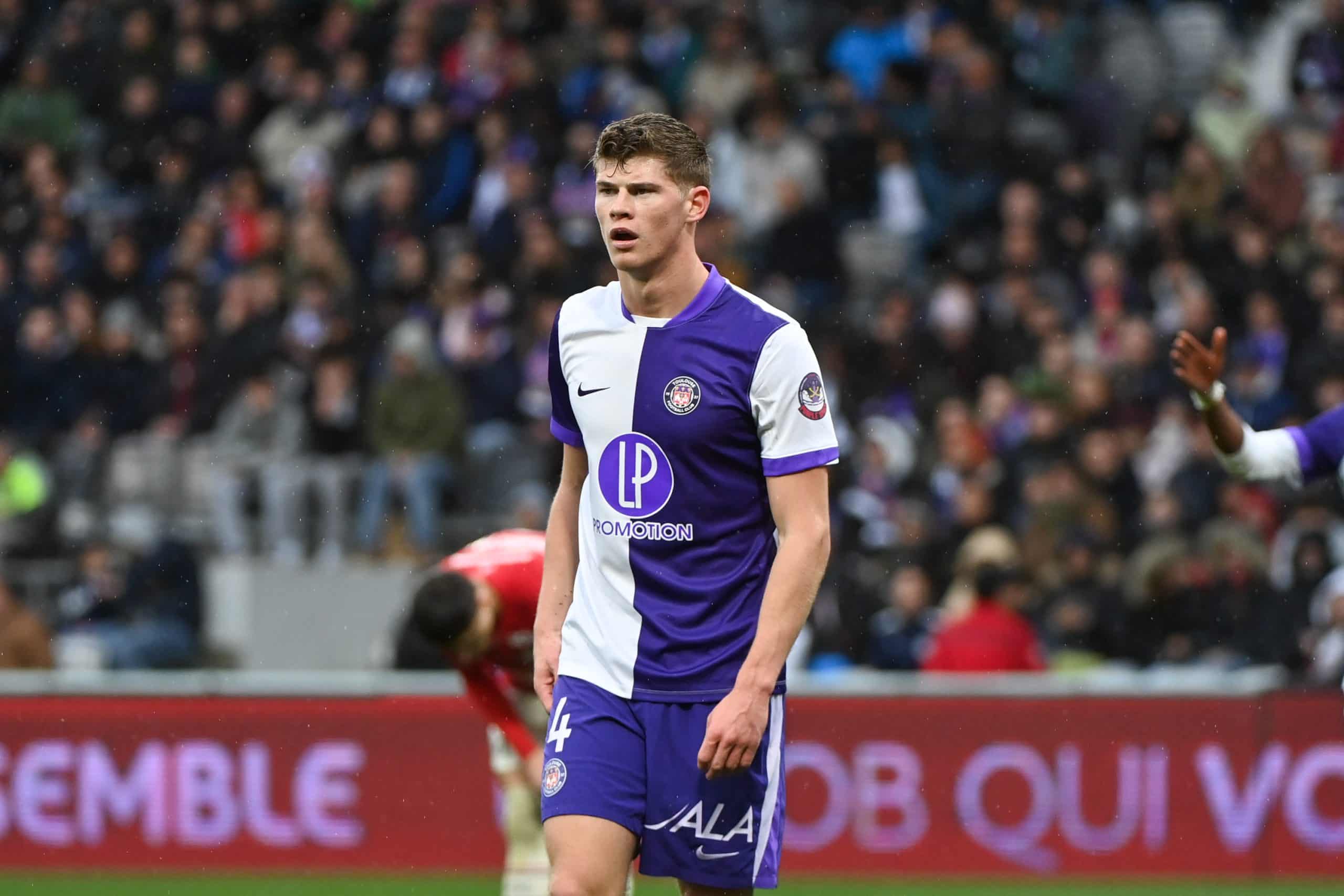 Charlie Cresswell sous le maillot de Toulouse