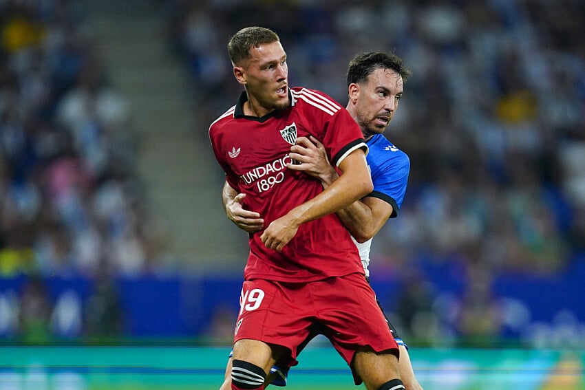Lucas Stassin sous le maillot du FC Séville
